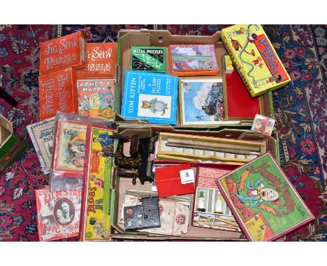 A COLLECTION OF VINTAGE BOXED GAMES &amp; PUZZLES, to include 'Glevum series' 'Humpty Dumpty Sat on a Wall', 'Bobs - The Brid