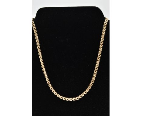 A 9CT GOLD BRICK LINK CHAIN, fitted with a lobster claw clasp, hallmarked 9ct gold Sheffield import, length 400mm, approximat
