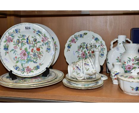 A SELECTION OF AYNSLEY PEMBROKE CERAMICS to include four vases, moon flask, biscuit barrel, covered powder bowl, cake plate, 