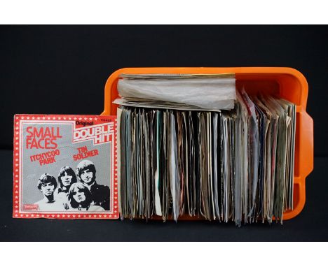 Vinyl - Over 120 foreign pressing Rock and Pop EPs and 7” singles to include: Small Faces, Francoise Hardy, Dire Straits, Sav