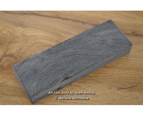 *WATER BUFFALO HORN SCALE FOR WALKING STICKS / 5 X 15.5 X 2CM [LQD215]
