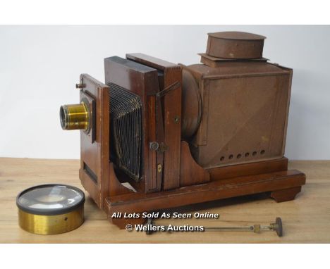 *THORNTON PICKARD RUBY ENLARGER, MAHOGANY MAGIC LANTERN, BRASS LENS,LARGE / IN NEED OF RESTORATION  [LQD215]