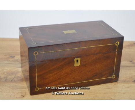 *REGENCY GEORGE IV MAHOGANY &amp; BRASS INLAID TEA CADDY WITH INTERIOR COMPARTMENTS / 25 X 14 X 14CM [LQD215]