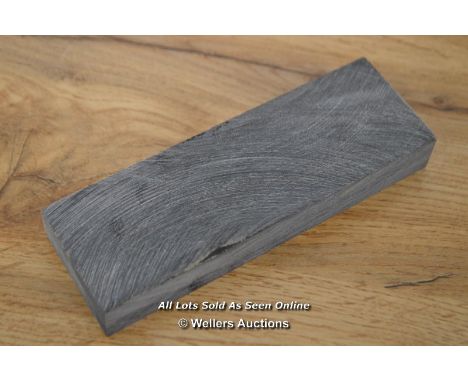 *WATER BUFFALO HORN SCALE FOR WALKING STICKS / 5 X 15.5 X 2CM [LQD215]