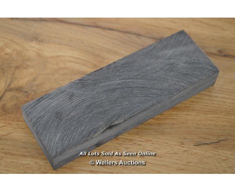 *WATER BUFFALO HORN SCALE FOR WALKING STICKS / 5 X 15.5 X 2CM [LQD215]
