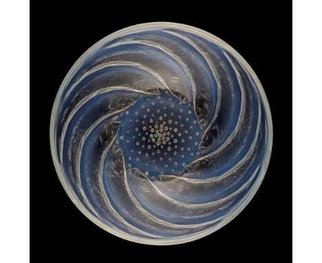 RENÉ LALIQUE (1860-1945) 'POISSONS' OPALESCENT GLASS DISH, INTRODUCED 1921 with spiralling sardines enclosing a bubbled centr