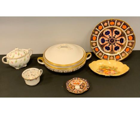 A Royal Crown Derby Imari shaped circular plate, acorn border, 23cm diam, printed mark;  a 2451 trinket dish;  a sucrier and 