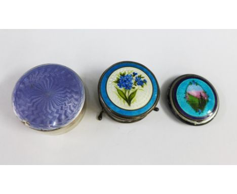 Silver and enamel flower patterned circular box, Birmingham 1911, early 20th century silver and lilac guilloche enamel circul