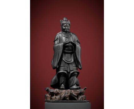 A LARGE AND RARE WOOD STATUE OF A GUARDIANJapan, 14th-16th century, Muromachi period (1336-1573)The masterfully carved and la