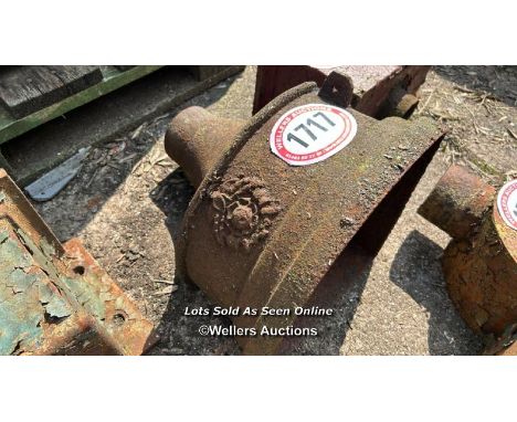 *A CAST IRON CORNER DRAINAGE HOPPER, 36CM (H) X 27CM (W) X 27CM (D)