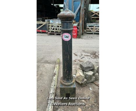 *X1 CAST IRON BOLLARD, 'BROXAP', 130CM (H)