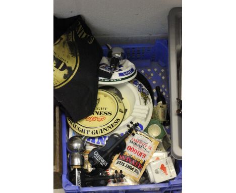 Tray of vintage pub related collectables to include Guinness