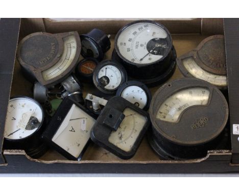 Tray of vintage voltmeters and ammmeters 