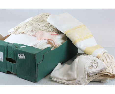 Box of mixed vintage linen etc