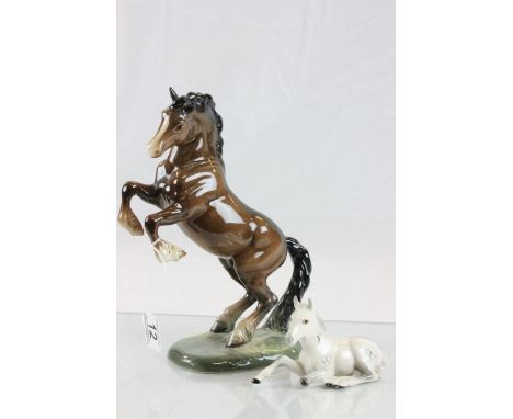 Two beswick ceramic models of horses, 1014 & 915