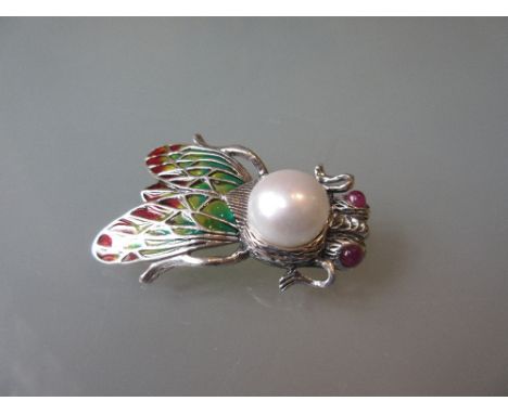 Bug brooch set with enamel, rubies and a pearl 