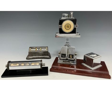 cigarette lighter maltese falcon Rare 1930's Art Deco Ronson Baronet Table from The Ronson touch tip lighter with