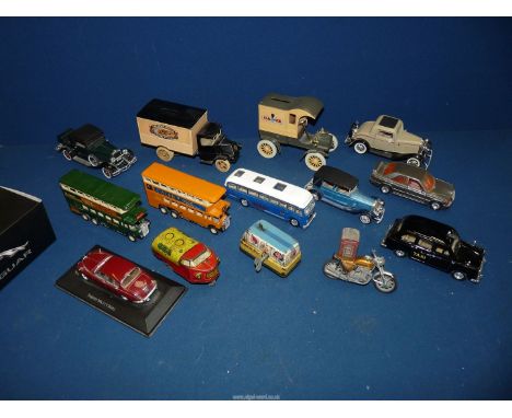 Model motor vehicles including an ERTL Mack 1926 Bull Dog, an ERTL replica 1905 Ford's First Delivery Car, a black London Tax