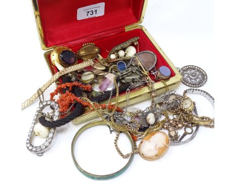 Various jewellery, including cameo pendant, amethyst brooch etc 
