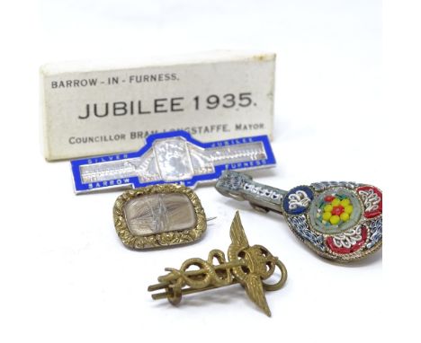 Various jewellery, including micromosaic lute brooch, memorial hair panel brooch etc 