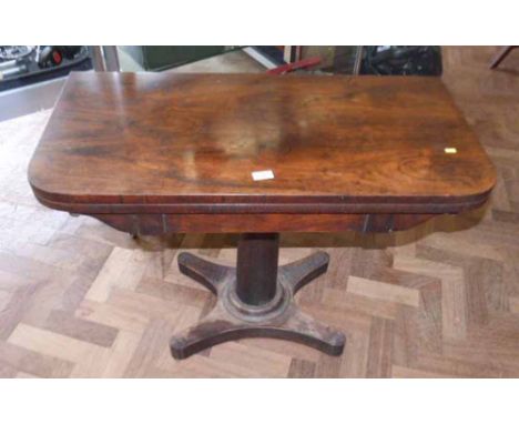 Victorian rosewood foldover card table. Condition report: see terms and conditions