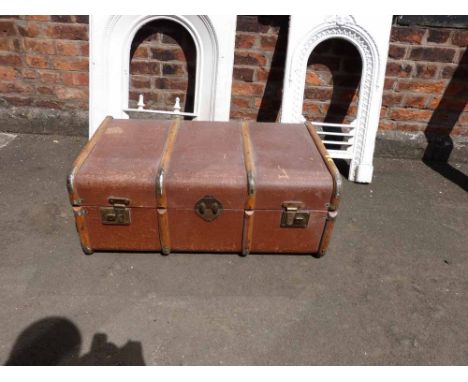 Brown travelling trunk Condition report: see terms and conditions