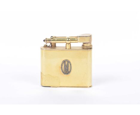 A Dunhill lighter form ladies compact Initialled 'M' with marcasite detail.   CONDITION REPORT:  Please note this is a ladies