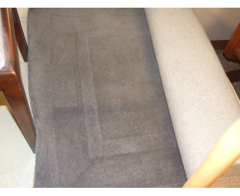GREY RUG &amp; GREY LAMP SHADE