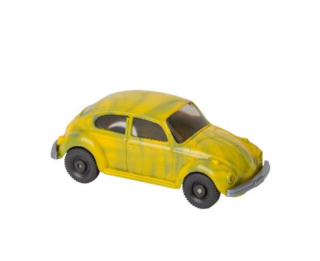   WIKING VW Käfer Vorserie, um 1972,  misch-bunt (gelb-grün), glatte Stoßstangen, gerade Frontscheibe, getönte Verglasung, br