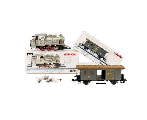   MÄRKLIN Tenderlok 85510 und Museums-Wagen 1992, Spur 1,  Museumslok "Märklin Museum Göppingen", BR 80, grau-/silberfarben, 