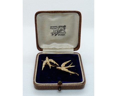 Edwardian 9ct Gold Swallow brooch with Seed pearl and Ruby setting, 6g Total weight 