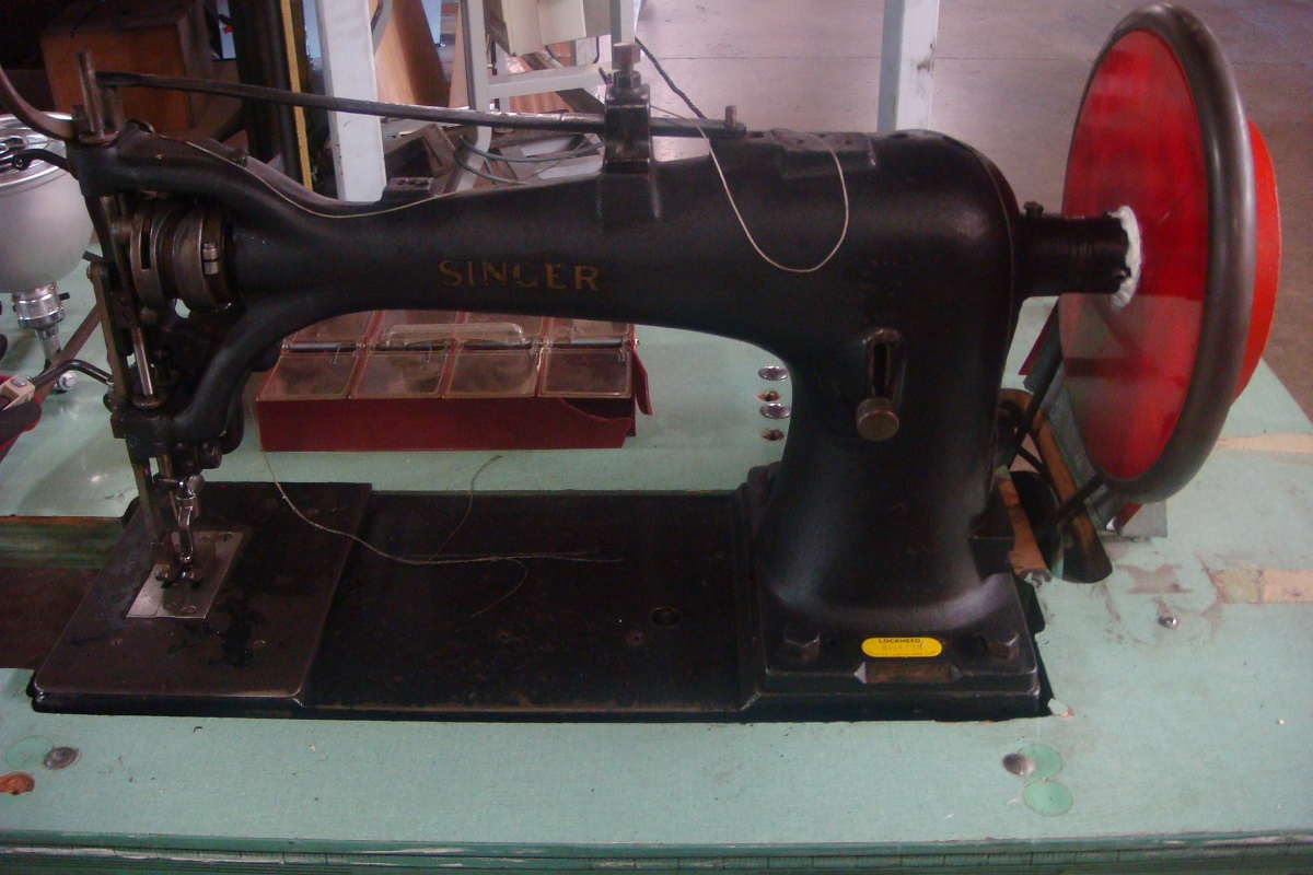 Industrial Strength Sewing Machine Heavy Duty Built-in Winding Device