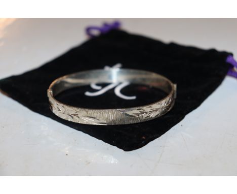 1973 Bracelon Birmingham solid Sterling silver bangle approx. 16.5gms 