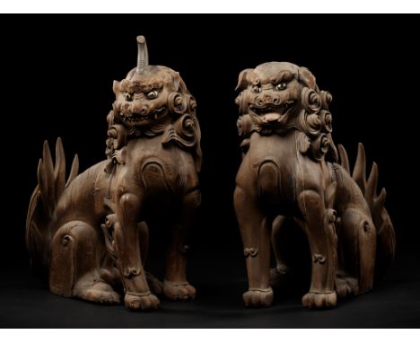 A PAIR OF WOOD KOMAINU (KOREAN GUARDIAN DOGS), MUROMACHI PERIODJapan, 15th-16th century, Muromachi period (1333-1573)Each fin