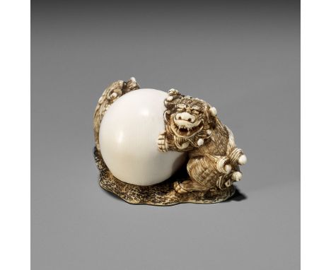 AN IVORY NETSUKE OF TWO SHISHI WITH LARGE BALLUnsignedJapan, Kyoto or Osaka, 18th century, Edo period (1615-1868)Amusingly ca