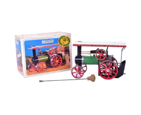 An original vintage Mamod live steam model Steam Tractor TE1A Traction Engine. A green and red model of liquid fuel example. 