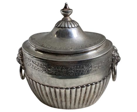 Silver Tea Caddy. 168 g. London 1888, John Aldwinkle and Thomas Slater