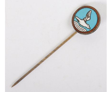 Dutch NSB Youth Movement Stick Pin, enamel circular stick pin showing the gul in flight over the sea on blue enamel with oran