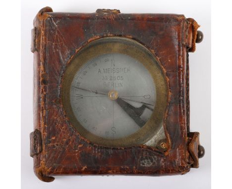 WW1 German Officers Compass, fine quality example made by A Meissner, Berlin. Housed in its original brown leather case. Late