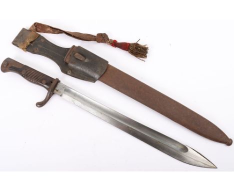 WW1 German Model 98/05 Mauser Bayonet, untouched as found example with two piece wooden grips, steel pommel and cross guard. 