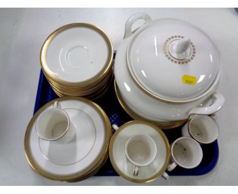Approximately one hundred and twelve pieces of Royal Doulton Clarendon china, tea and dinner service.