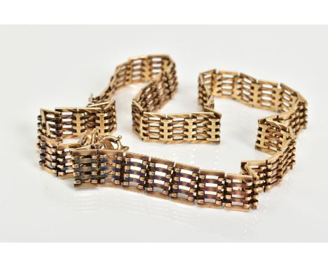 A 9CT YELLOW GOLD GATE LINK NECKLET, measuring approximately 400mm in length, hallmarked 9ct gold, Birmingham, approximate gr