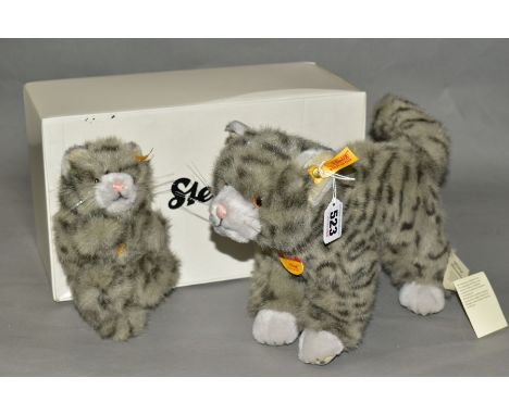 A BOXED STEIFF 'MIZZY' CAT AND KITTEN, No.076422, grey plush with lighter grey paws, muzzle and ears, both complete with butt