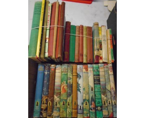 Vintage Biggles books and vintage childrens annuals 1039'3-50's, 2 Biggles possibly first edition- see photo's
