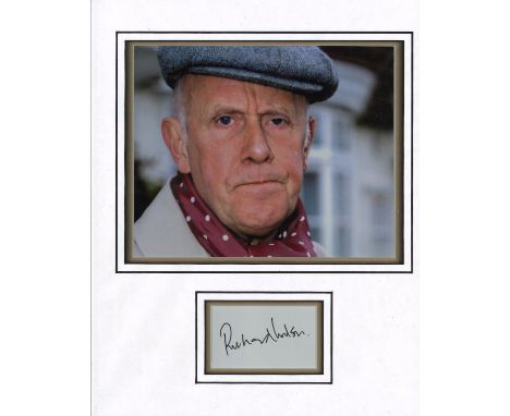Richard Wilson signed autograph presentation. High quality professionally mounted 17 x 11 inch overall sized display. 3D doub