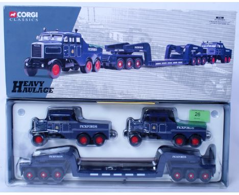 CORGI HEAVY HAULAGE: A Corgi Heavy Haulage Pickfords diecast model set, within the original box. Set 17701. WORLDWIDE POSTAGE