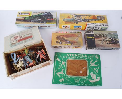 MODEL KITS: 4x vintage model kits - Frog, Revell, Airfix and Kitmaster along with a quantity of plastic soldiers etc. Content