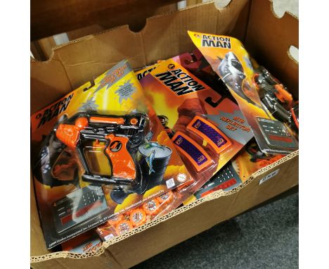 BOX OF VINTAGE ACTION MAN ITEMS