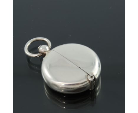 A George V silver sovereign case, William Hair Haseler, Birmingham 1913, side opening patent mechanism, 5cm long, 0.40ozt