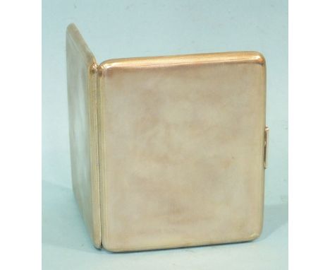 An engine turned silver cigarette case, London 1935 ___5.65oz.